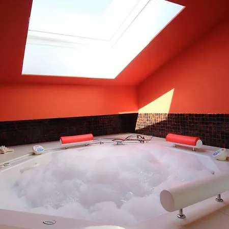 빌라 Quality & Luxury 타바르카